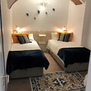 Apartment Pico Da Bica, Lisbon