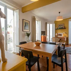 Apartment Bright With Two Bedrooms - Bp31, Lisbon